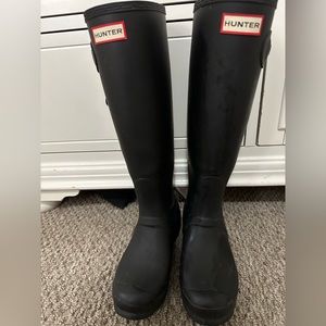 Size 6 Hunter boots